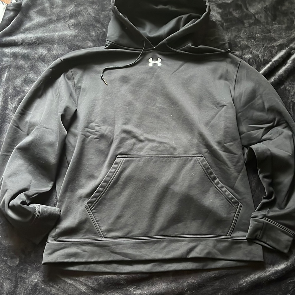Under Armour Sweatshirt